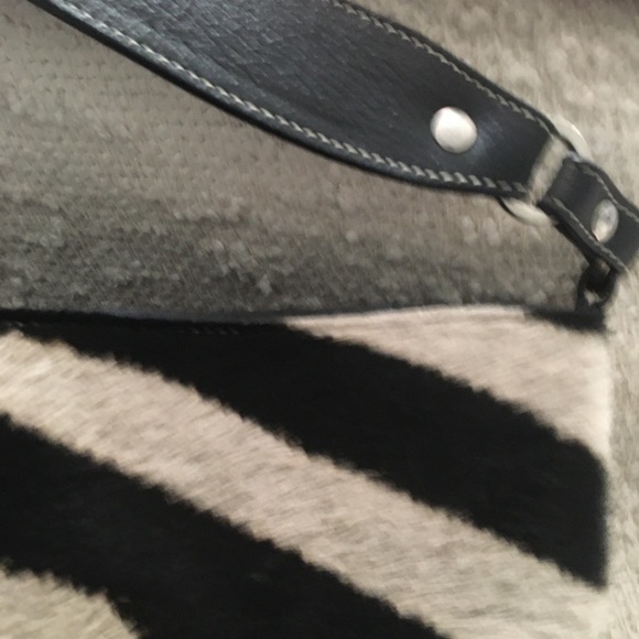 Animal Print Tote Black & White Bag/Purse - Picture 11 of 15